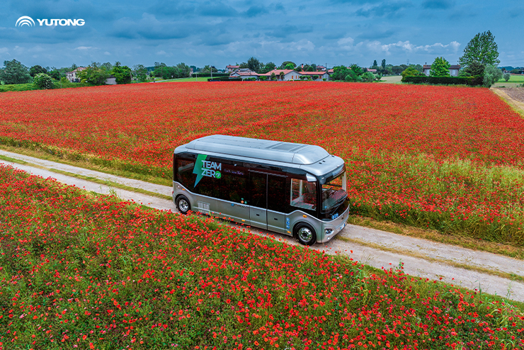 Connectivity and Convenience: Yutong E7Ss Successful Practice in Italy